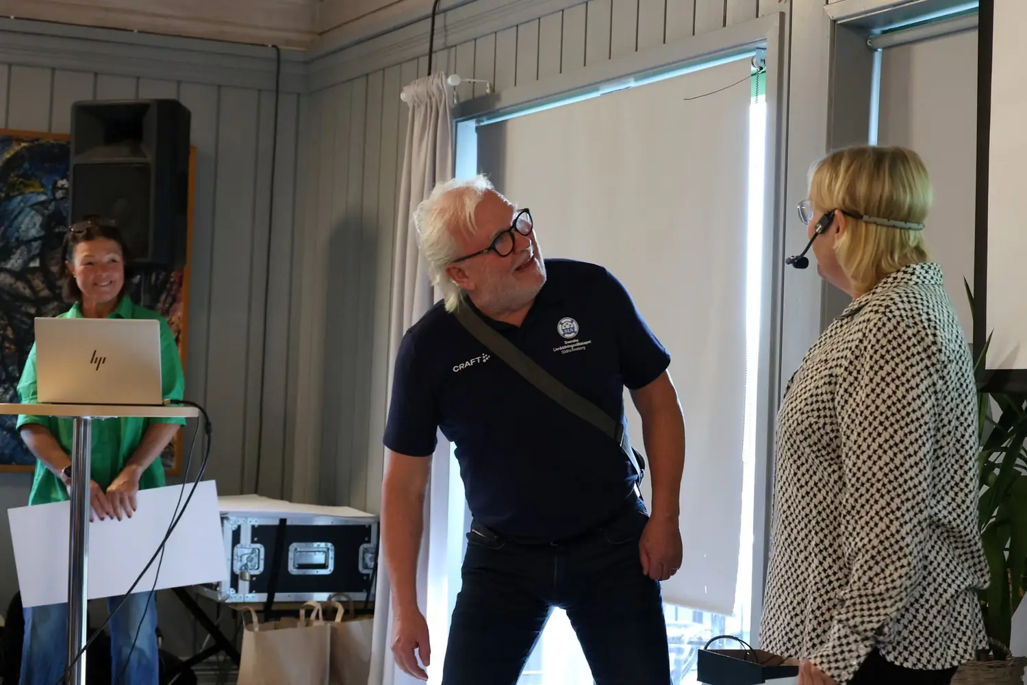 Hasse Johansson inser att han får årets hederspris vid utdelningen på Ymergården 2026
