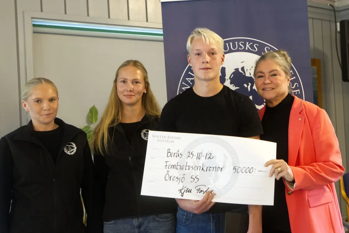 Öresjö Segelsällskap tar emot sitt klubbstipendium