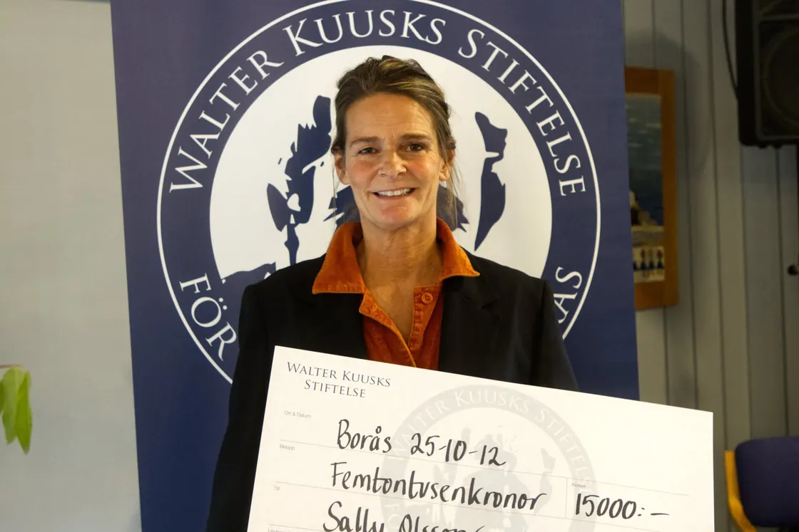 Sally Olssons stipendium togs emot av hennes mamma